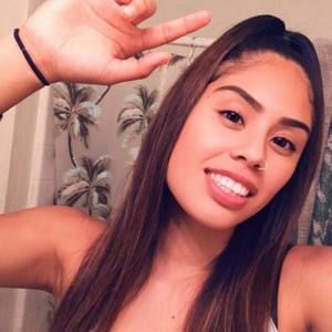 Meet your Posher, Natalia